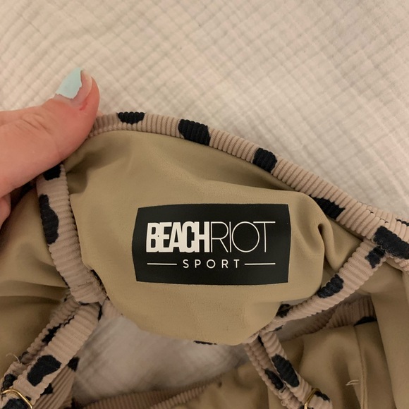 Beach Riot Set - Picture 7 of 7